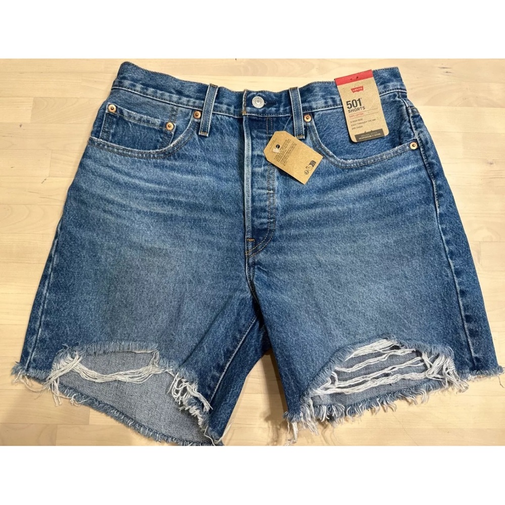 Levi's 501 Women's Mid-Rise Ripped Distressed Jean Denim Shorts, Blue size 30